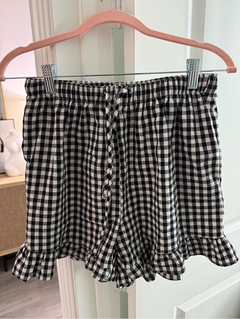Gingham Ruffle Short Set - Picture 4 of 4